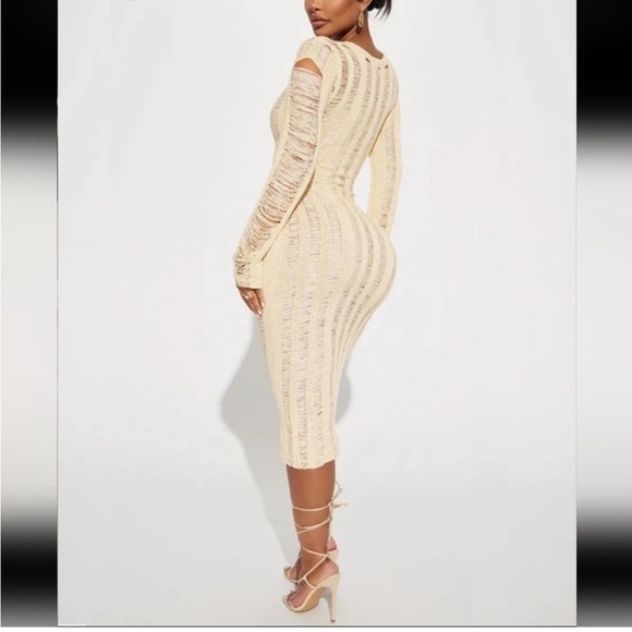 Fashion Nova,Los Cabos Crochet Dress in Ivory, Excellent Condition, Size L - Picture 4 of 15